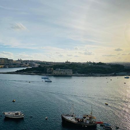 Sliema Seaview Apartment- Valletta Views - Apt 8, 49 Tigne Point Mansions Exterior foto